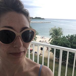 Meet your Posher, Johna